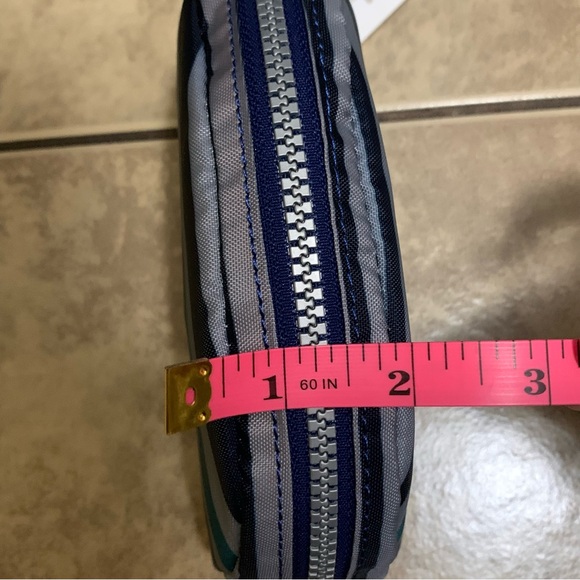 NWT Kipling Striped Cosmetic Toiletry Bag - Picture 7 of 9